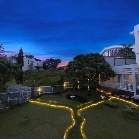 Tropical Villa By Villapedia Citaringgul Exterior foto