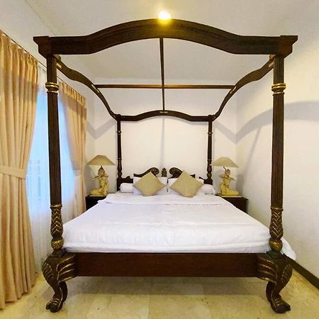 Tropical Villa By Villapedia Citaringgul Exterior foto